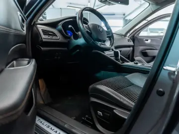 Renault Talisman • 2018 • 1.6 dCi • Automat • 4Control • Ful