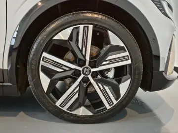 RENAULT MEGANE E-TECH EV60 220cp iconic optimum charge