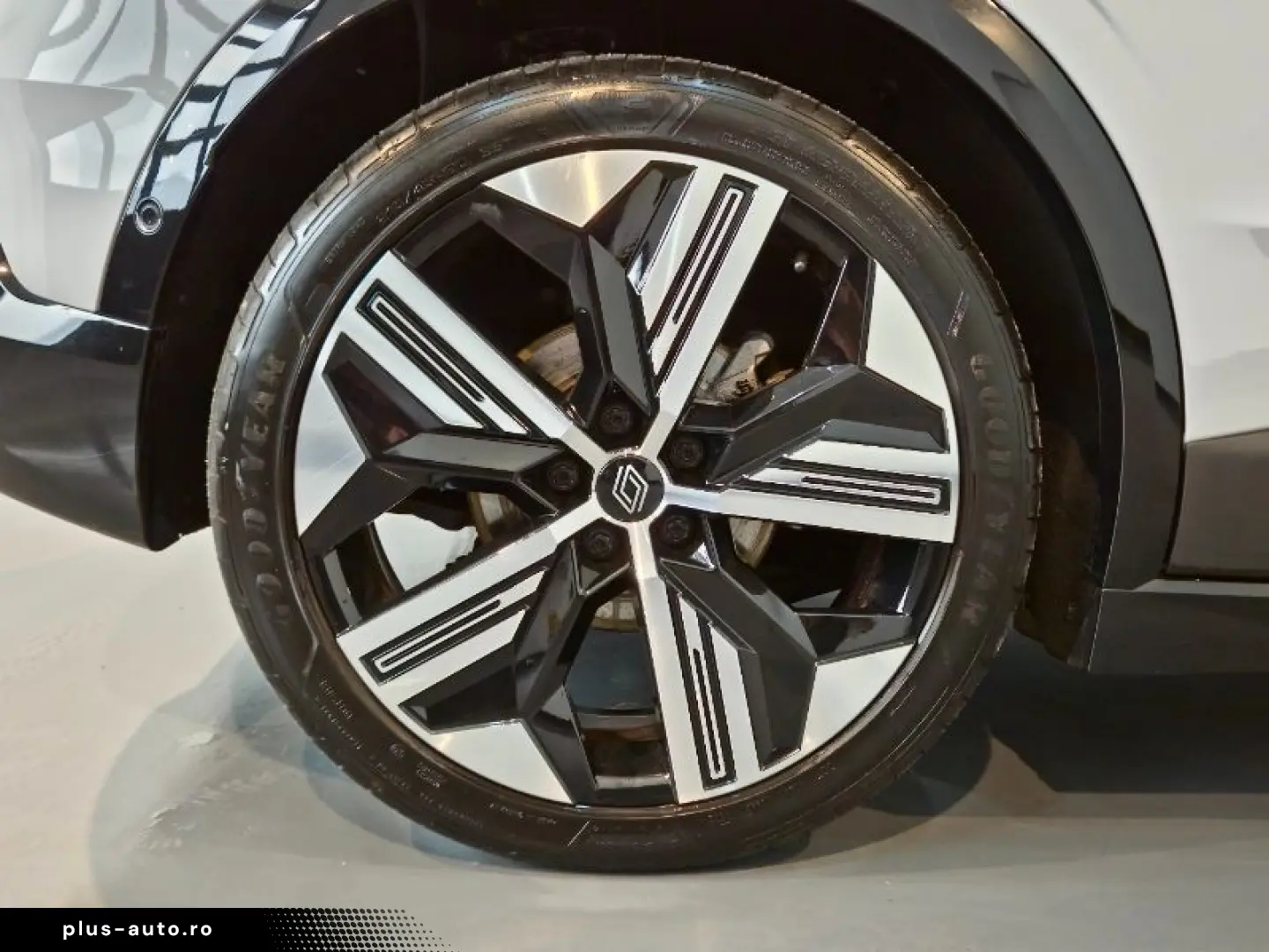 RENAULT MEGANE E-TECH EV60 220cp iconic optimum charge