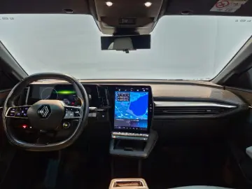 RENAULT MEGANE E-TECH EV60 220cp iconic optimum charge