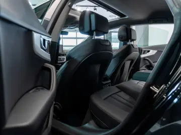 Audi A5 Sportback 30 TDI Mild-Hybrid Panoramic Rate Credit L