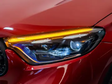 Mercedes-Benz GLC 300 4MATIC • 2.0 Mild Hybrid • AMG Line •