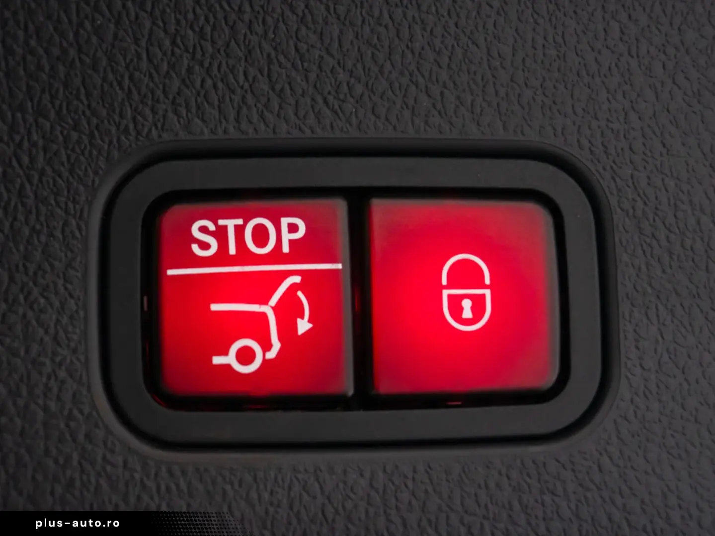 Mercedes-Benz GLC 300 4MATIC • 2.0 Mild Hybrid • AMG Line •