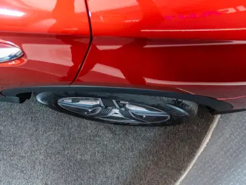 Mercedes-Benz GLC 300 4MATIC • 2.0 Mild Hybrid • AMG Line •