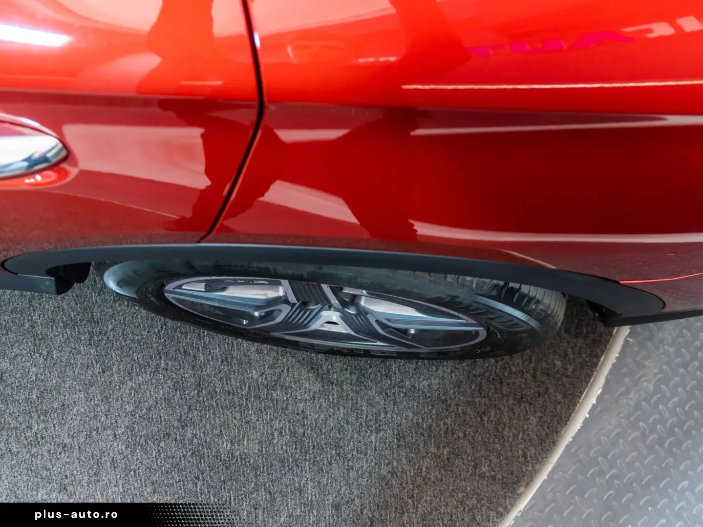 Mercedes-Benz GLC 300 4MATIC • 2.0 Mild Hybrid • AMG Line •