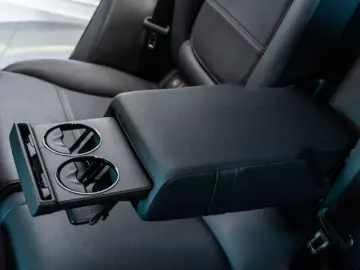 Mercedes-Benz GLC 300 4MATIC • 2.0 Mild Hybrid • AMG Line •