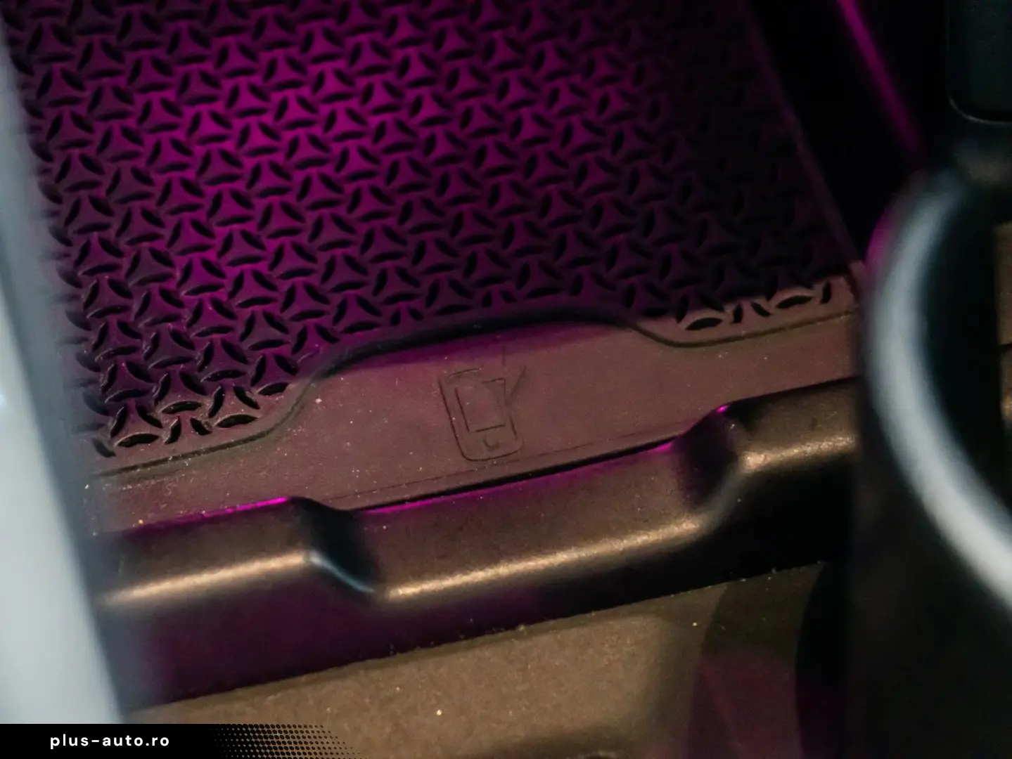 Mercedes-Benz GLC 300 4MATIC • 2.0 Mild Hybrid • AMG Line •