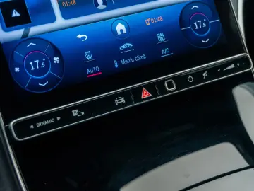 Mercedes-Benz GLC 300 4MATIC • 2.0 Mild Hybrid • AMG Line •