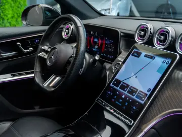 Mercedes-Benz GLC 300 4MATIC • 2.0 Mild Hybrid • AMG Line •