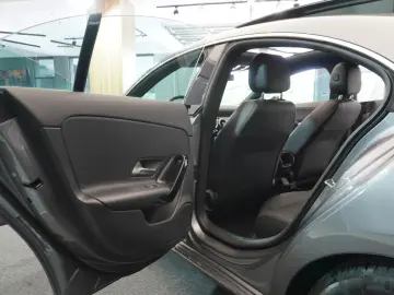 Mercedes-Benz Cla-180 Gen-C118-2019