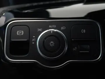 Mercedes-Benz Cla-180 Gen-C118-2019