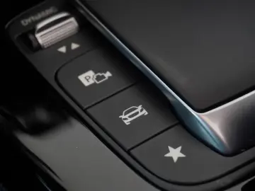 Mercedes-Benz Cla-180 Gen-C118-2019