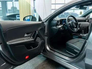 Mercedes-Benz Cla-180 Gen-C118-2019