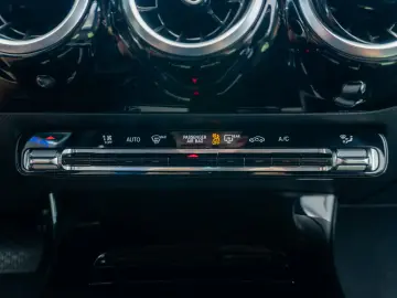 Mercedes-Benz Cla-180 Gen-C118-2019