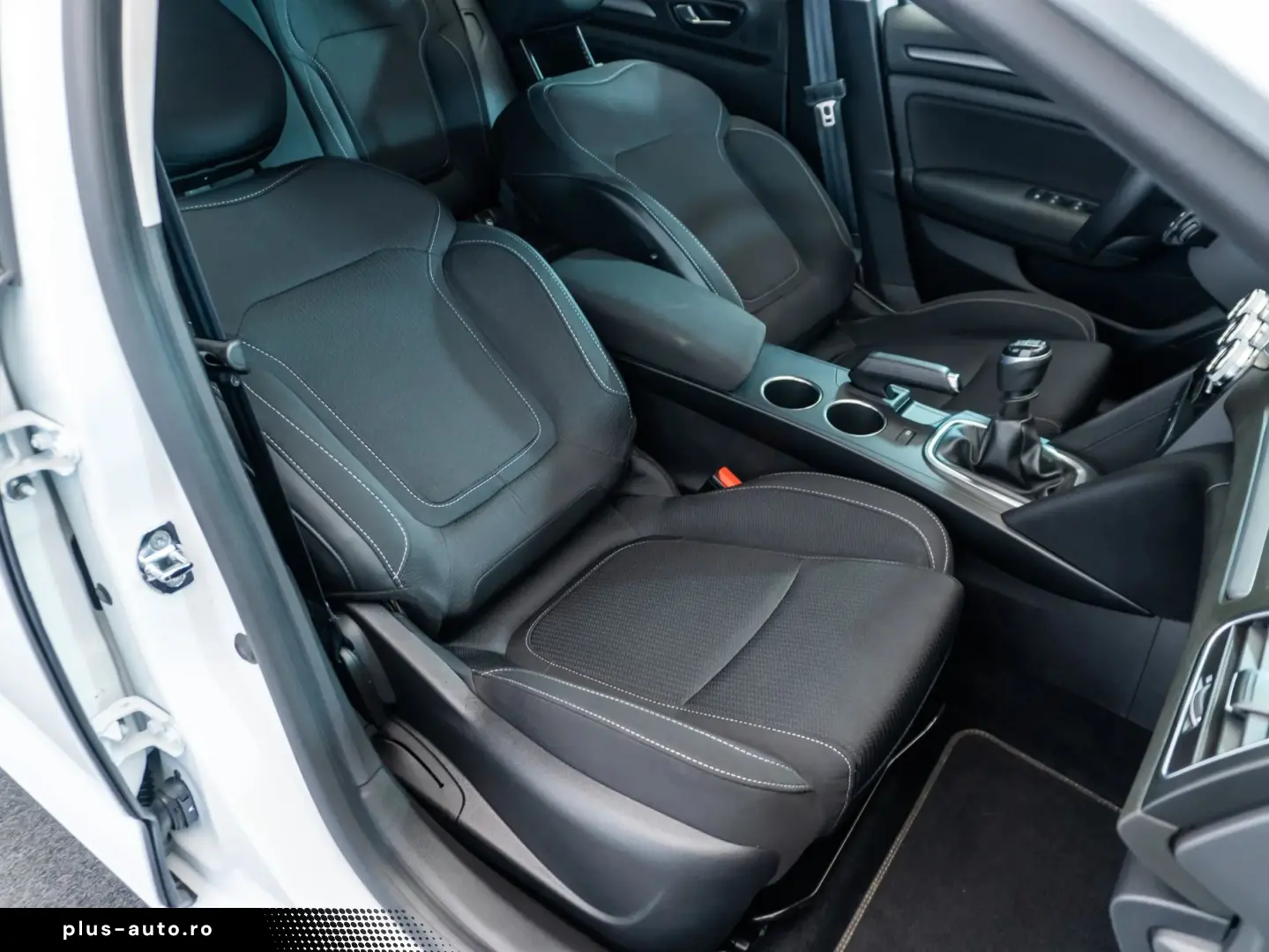 Renault Megane 4 1.0 TCE 114 CP Facelift Faruri LED Senzori