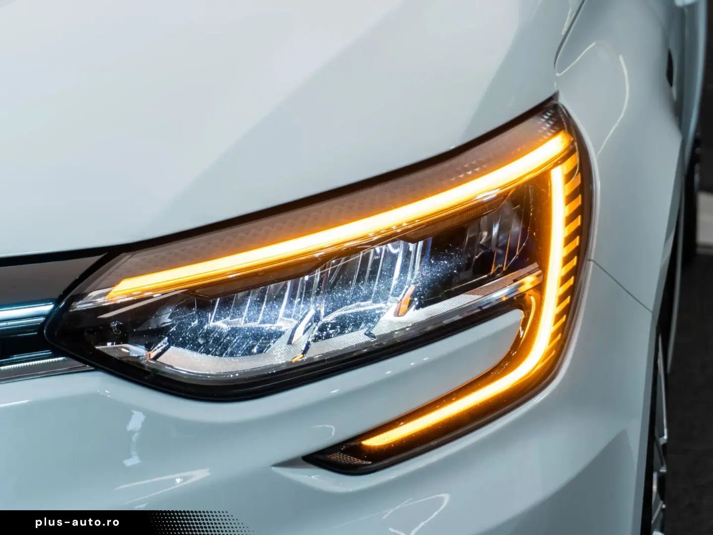 Renault Megane 4 1.0 TCE 114 CP Facelift Faruri LED Senzori