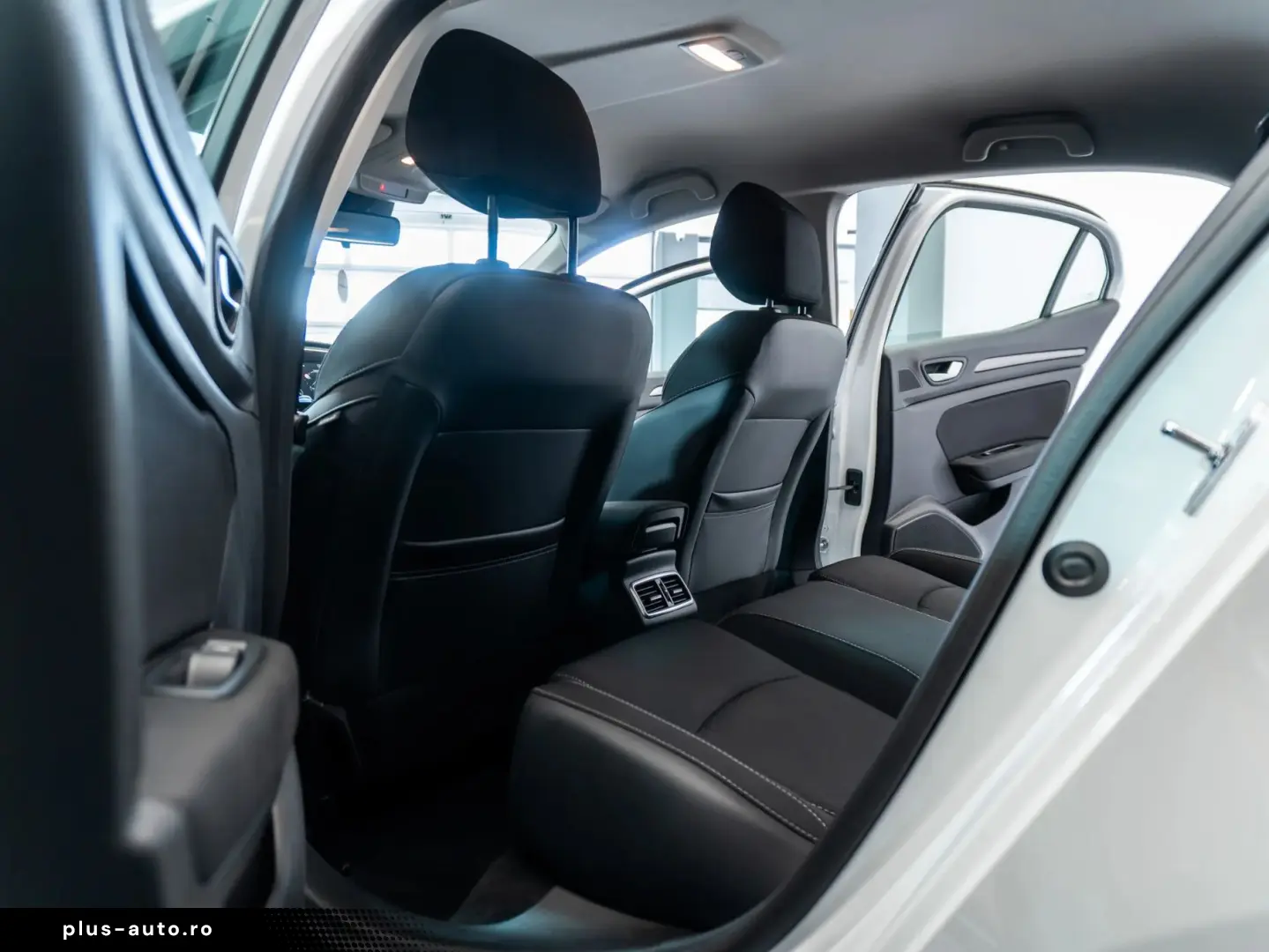 Renault Megane 4 1.0 TCE 114 CP Facelift Faruri LED Senzori