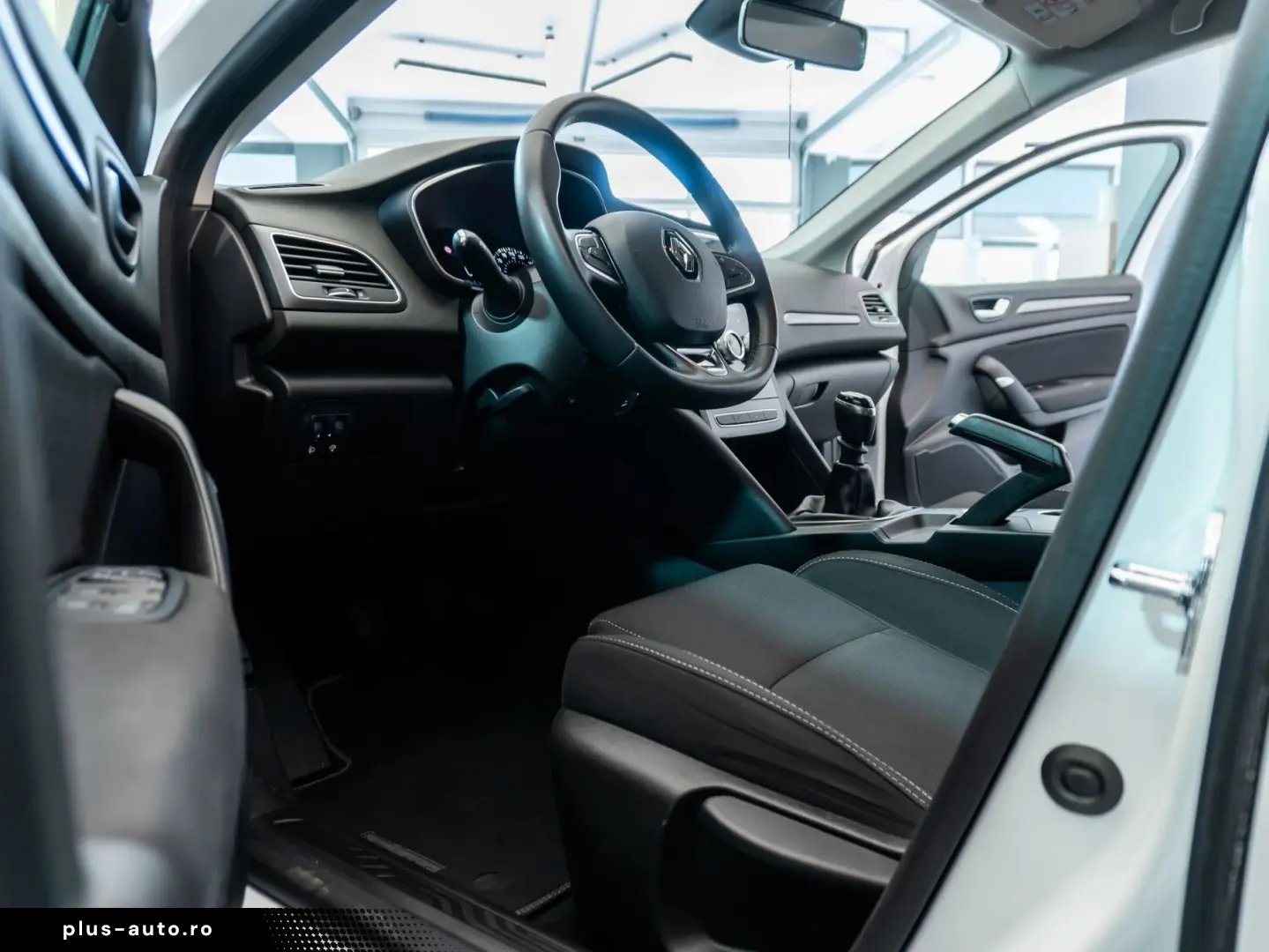 Renault Megane 4 1.0 TCE 114 CP Facelift Faruri LED Senzori