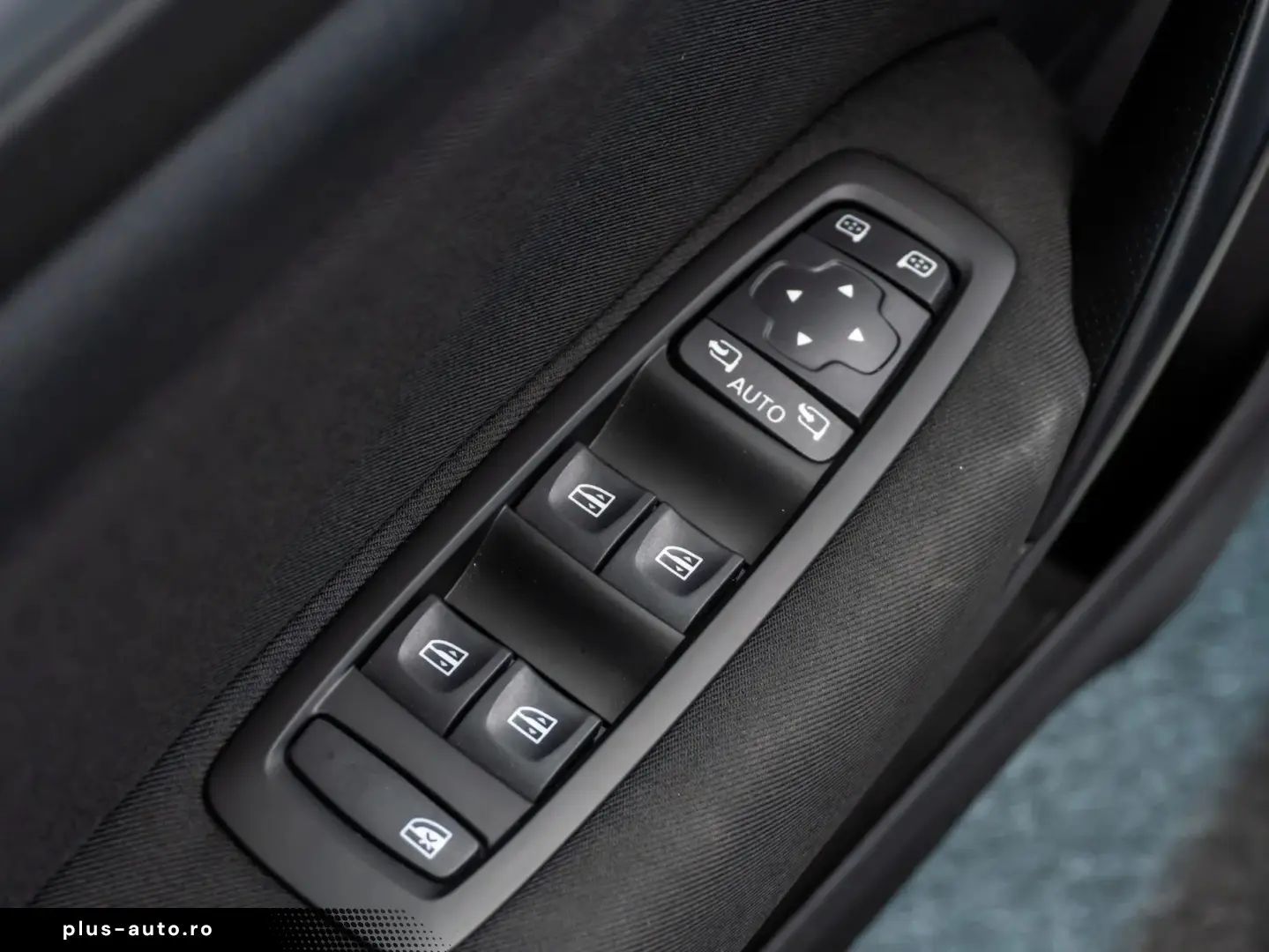 Renault Megane 4 1.0 TCE 114 CP Facelift Faruri LED Senzori