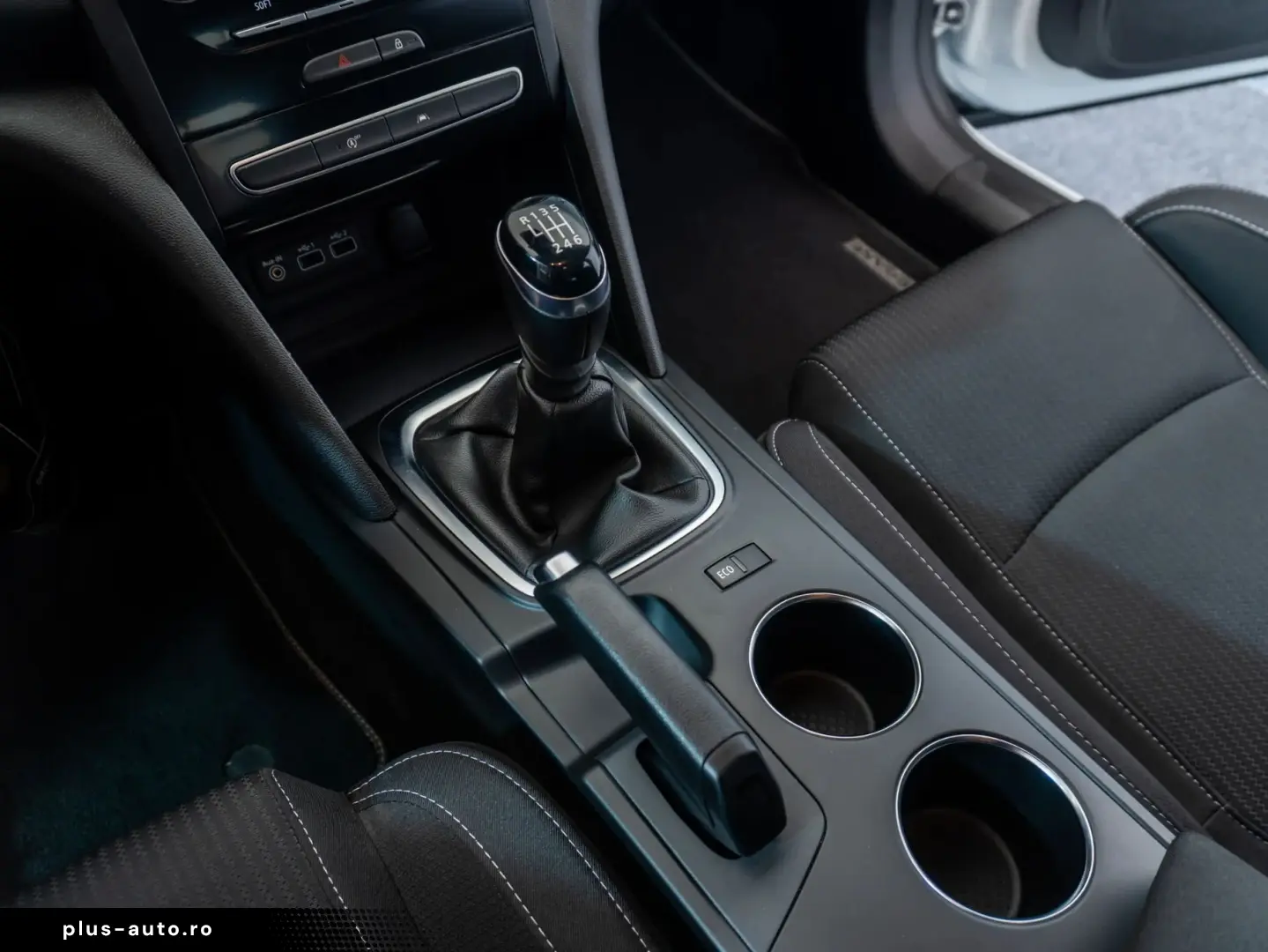 Renault Megane 4 1.0 TCE 114 CP Facelift Faruri LED Senzori