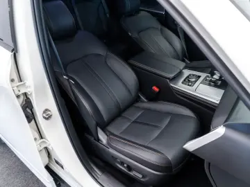 Mazda CX-60 e-Skyactiv PHEV AWD • Plug-In Hybrid • 327 CP •