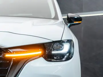 Mazda CX-60 e-Skyactiv PHEV AWD • Plug-In Hybrid • 327 CP •