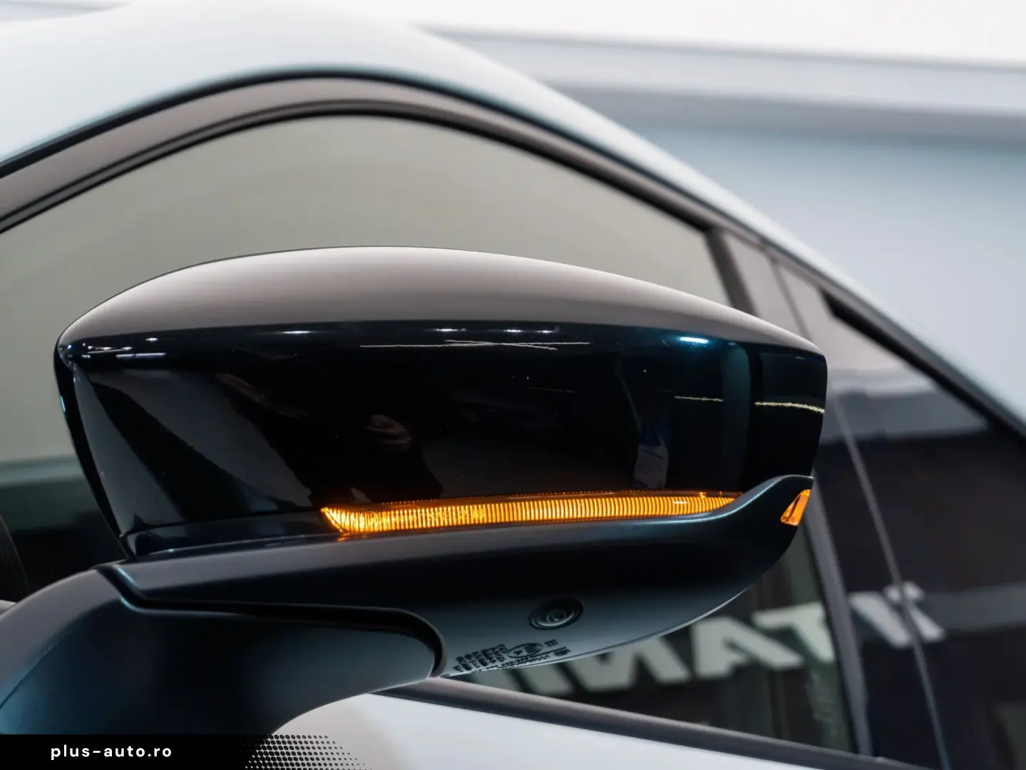 Mazda CX-60 e-Skyactiv PHEV AWD • Plug-In Hybrid • 327 CP •