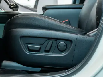 Mazda CX-60 e-Skyactiv PHEV AWD • Plug-In Hybrid • 327 CP •