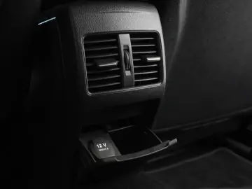 Mercedes-Benz GLA 200 Business Edition Cutie Automata TVA DE