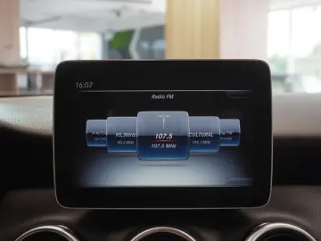 Mercedes-Benz GLA 200 Business Edition Cutie Automata TVA DE