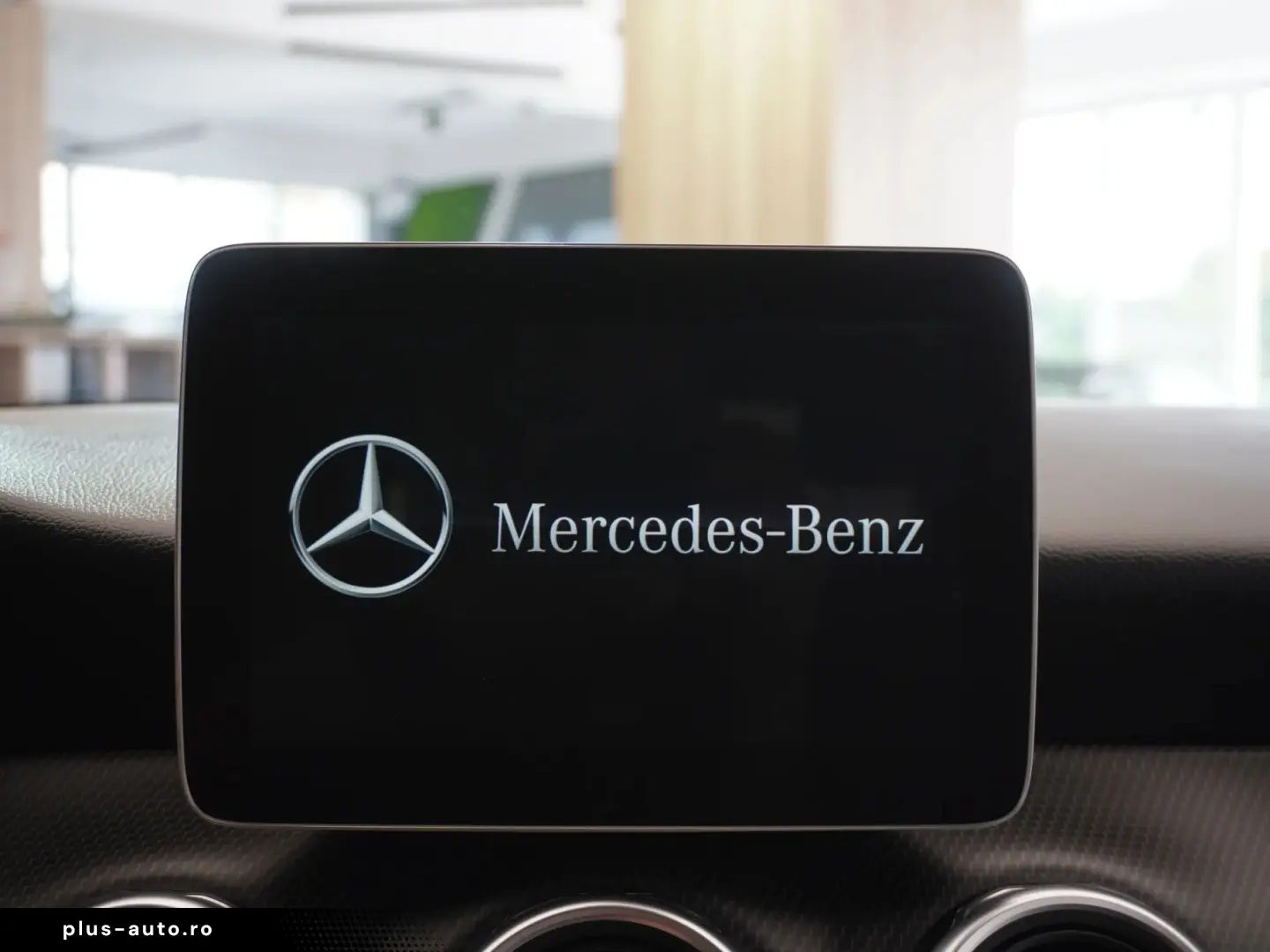 Mercedes-Benz GLA 200 Business Edition Cutie Automata TVA DE