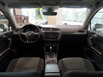 VOLKSWAGEN Tiguan 2.0 TDI 150CP Cutie DSG7 Carat TVA Deducti