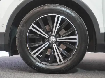 VOLKSWAGEN Tiguan 2.0 TDI 150CP Cutie DSG7 Carat TVA Deducti