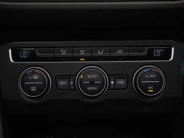 VOLKSWAGEN Tiguan 2.0 TDI 150CP Cutie DSG7 Carat TVA Deducti