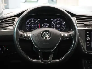 VOLKSWAGEN Tiguan 2.0 TDI 150CP Cutie DSG7 Carat TVA Deducti
