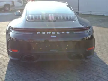 Porsche 992.2 coupe  mod 2026  schw schw abgas bose 21