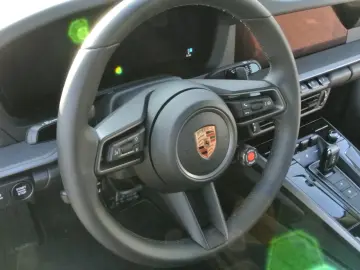 Porsche 992.2 coupe  mod 2026  schw schw abgas bose 21