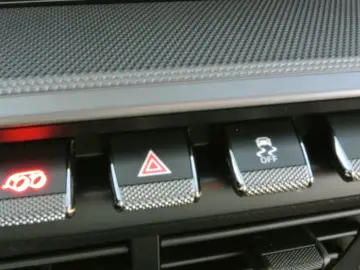 Porsche 992.2 coupe  mod 2026  schw schw abgas bose 21