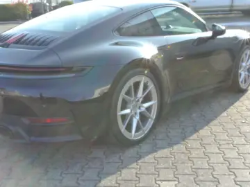 Porsche 992.2 coupe  mod 2026  schw schw abgas bose 21