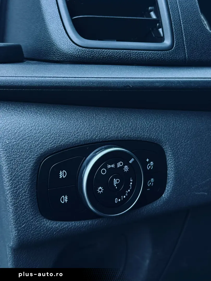 FORD TRANSIT CUSTOM   FAB 01.2019   2.0 DIESEL 131CP