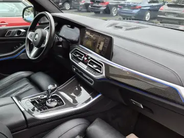 BMW X5 M50i Xdrive LASER SKYLOUNGE B&W DA-PA PRO VOL