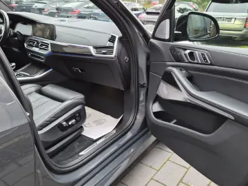 BMW X5 M50i Xdrive LASER SKYLOUNGE B&W DA-PA PRO VOL
