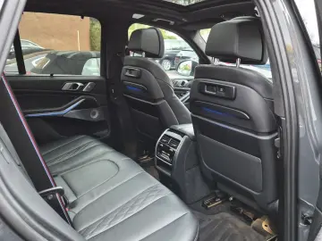 BMW X5 M50i Xdrive LASER SKYLOUNGE B&W DA-PA PRO VOL