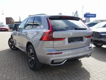 VOLVO XC60 Plus B5 AWD Dark Pano Head-UP 360  H&K BLIS