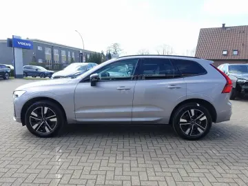 VOLVO XC60 Plus B5 AWD Dark Pano Head-UP 360  H&K BLIS