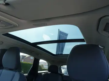 VOLVO XC60 Plus B5 AWD Dark Pano Head-UP 360  H&K BLIS