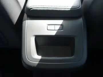 VOLVO XC60 Plus B5 AWD Dark Pano Head-UP 360  H&K BLIS