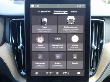 VOLVO XC60 Plus B5 AWD Dark Pano Head-UP 360  H&K BLIS