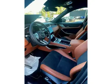 JAGUAR F-Pace SVR 5.0L V8 FULL OPTIONS
