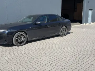 BMW i7 101.7 kWh eDrive50  M-pakket  ACC  DAB  Parka